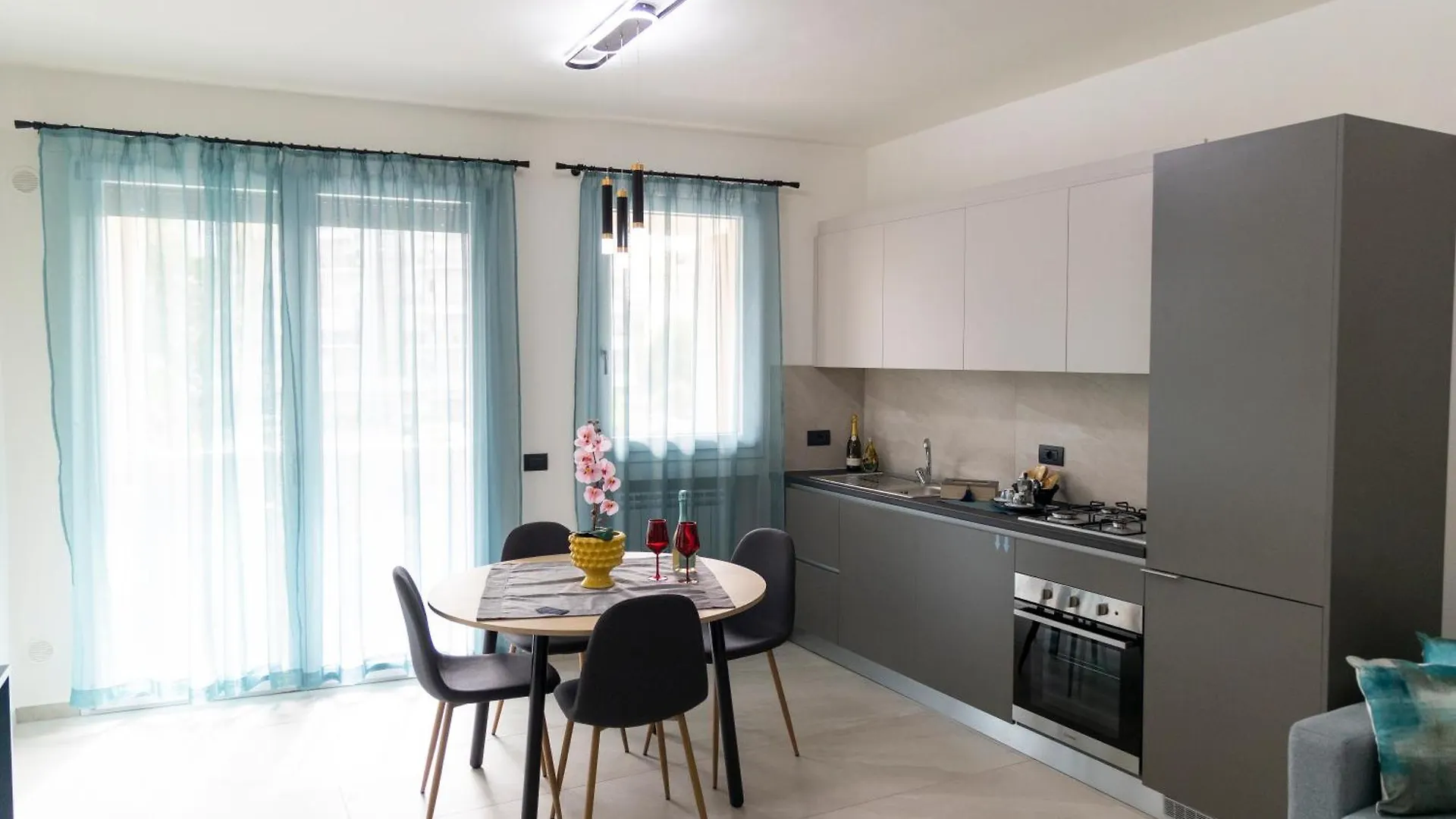 Bagheria Home アパート