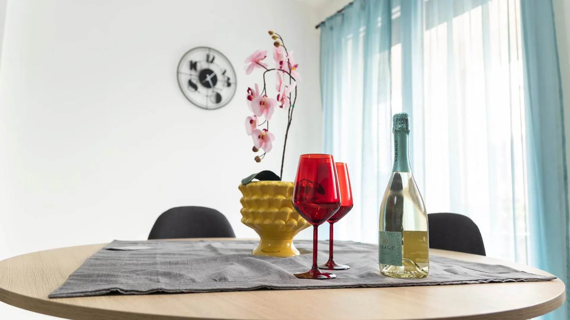 Bagheria Home アパート